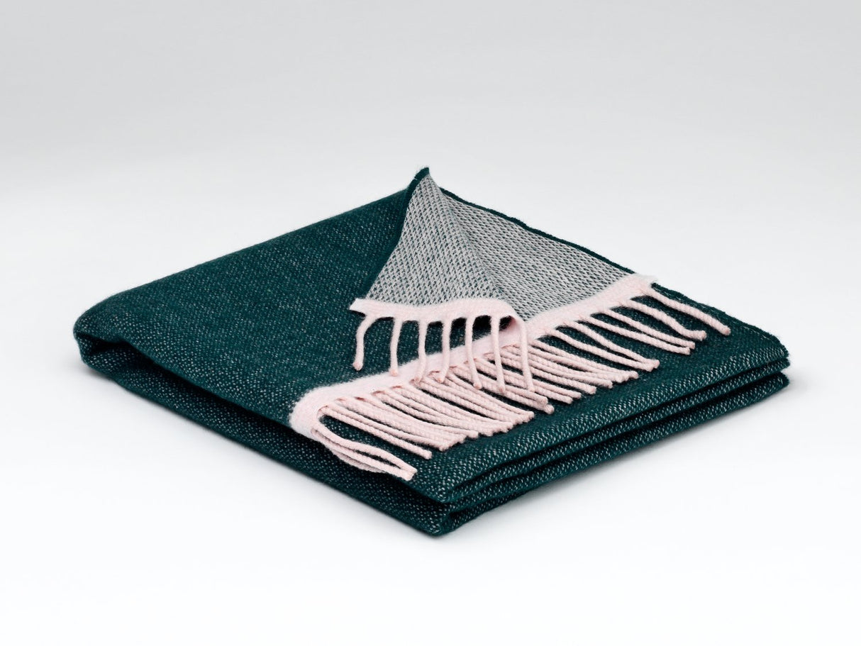 Women's Lambswool and Cashmere Wrap