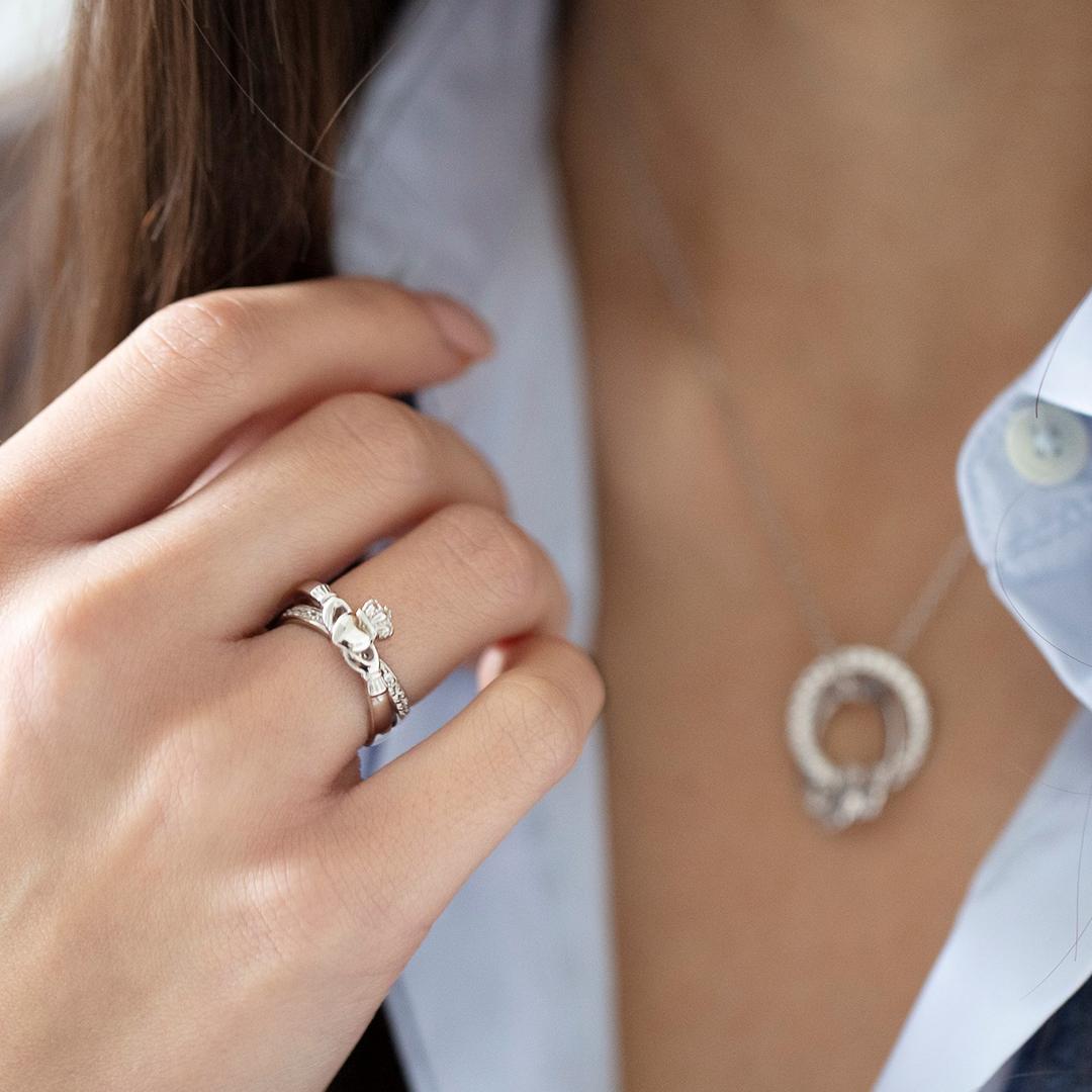 Women's Silver Claddagh Kiss Ring