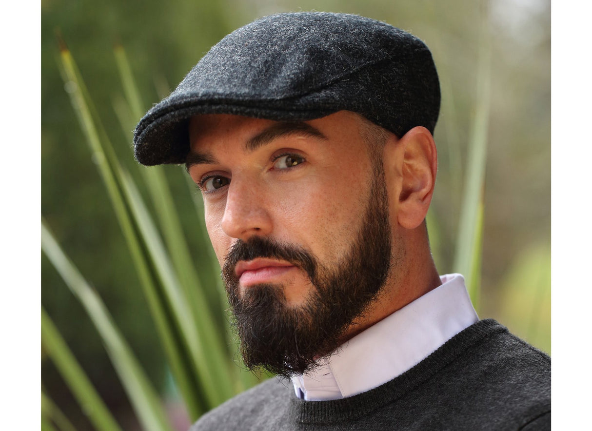 Man wearing a Tweed Donegal Touring Cap by Hanna Hats