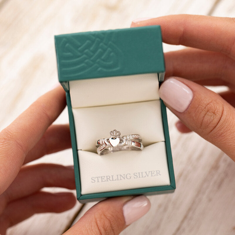 Women's Silver Claddagh Kiss Ring