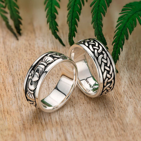 Gents Oxidized Silver Claddagh Band