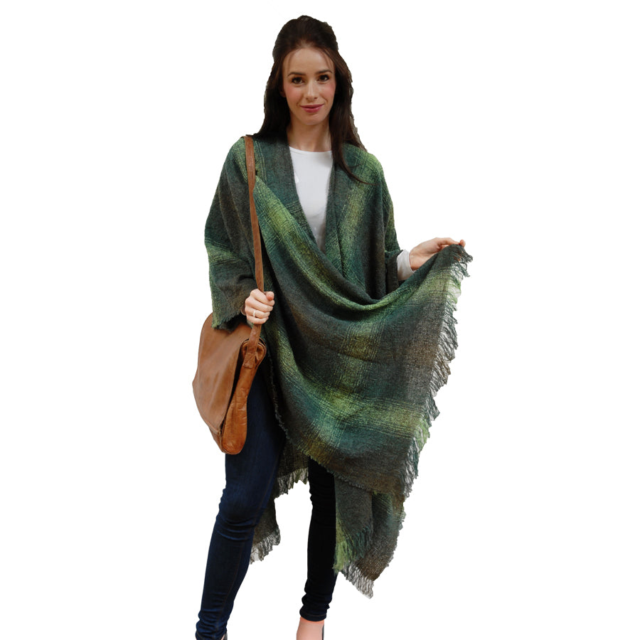 Women's Lambswool Celtic Ruana