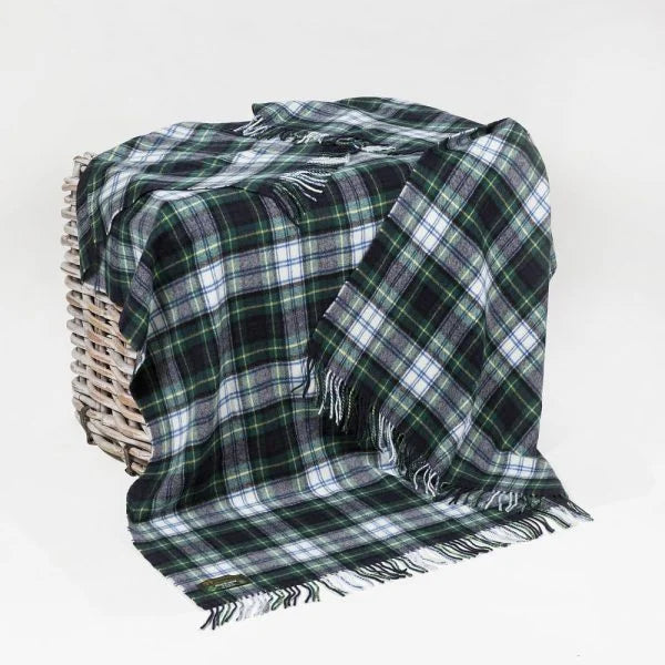 Dress Gordon Tartan Lambswool Throw