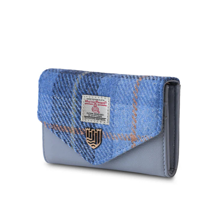 The Small Clasp Wallet