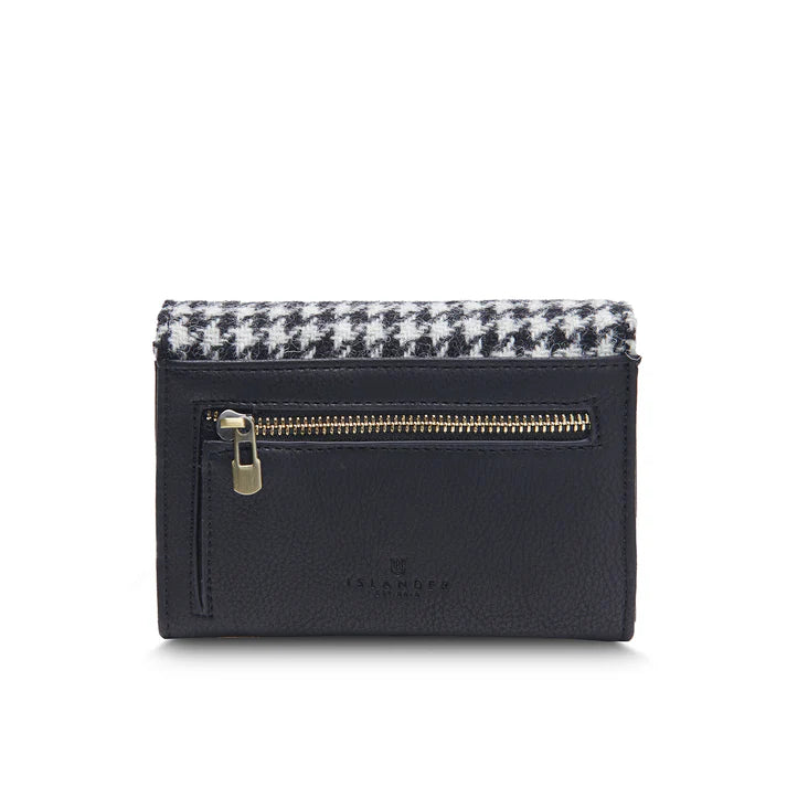 The Small Clasp Wallet