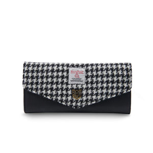 The Large Clasp Wallet