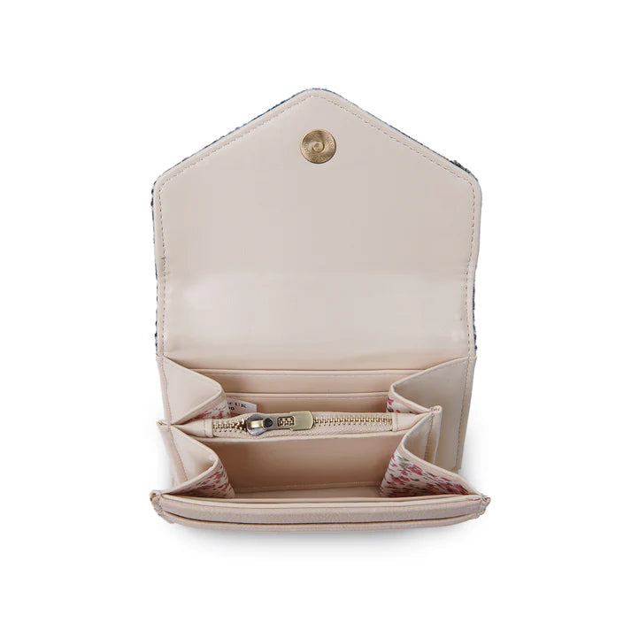 The Small Clasp Wallet