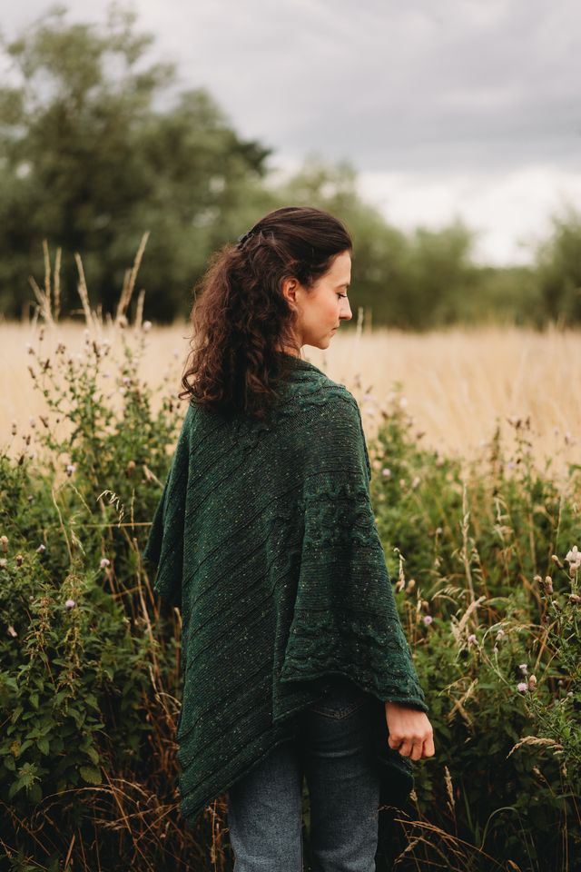 Women's Merino Wool Barra Shawl