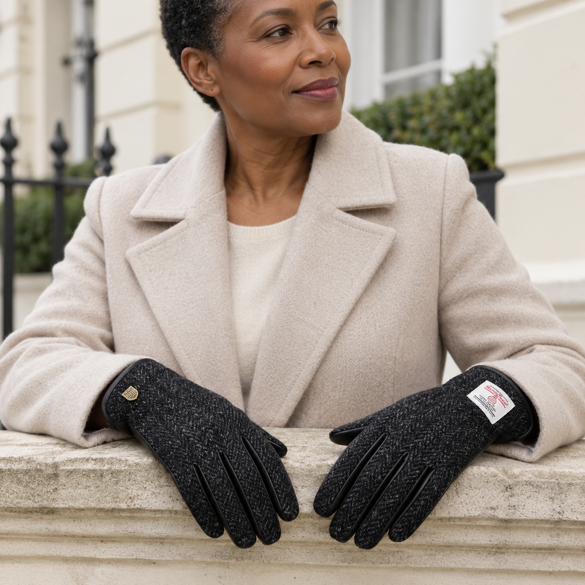 Women's Islander Harris Tweed and Genuine Leather Gloves