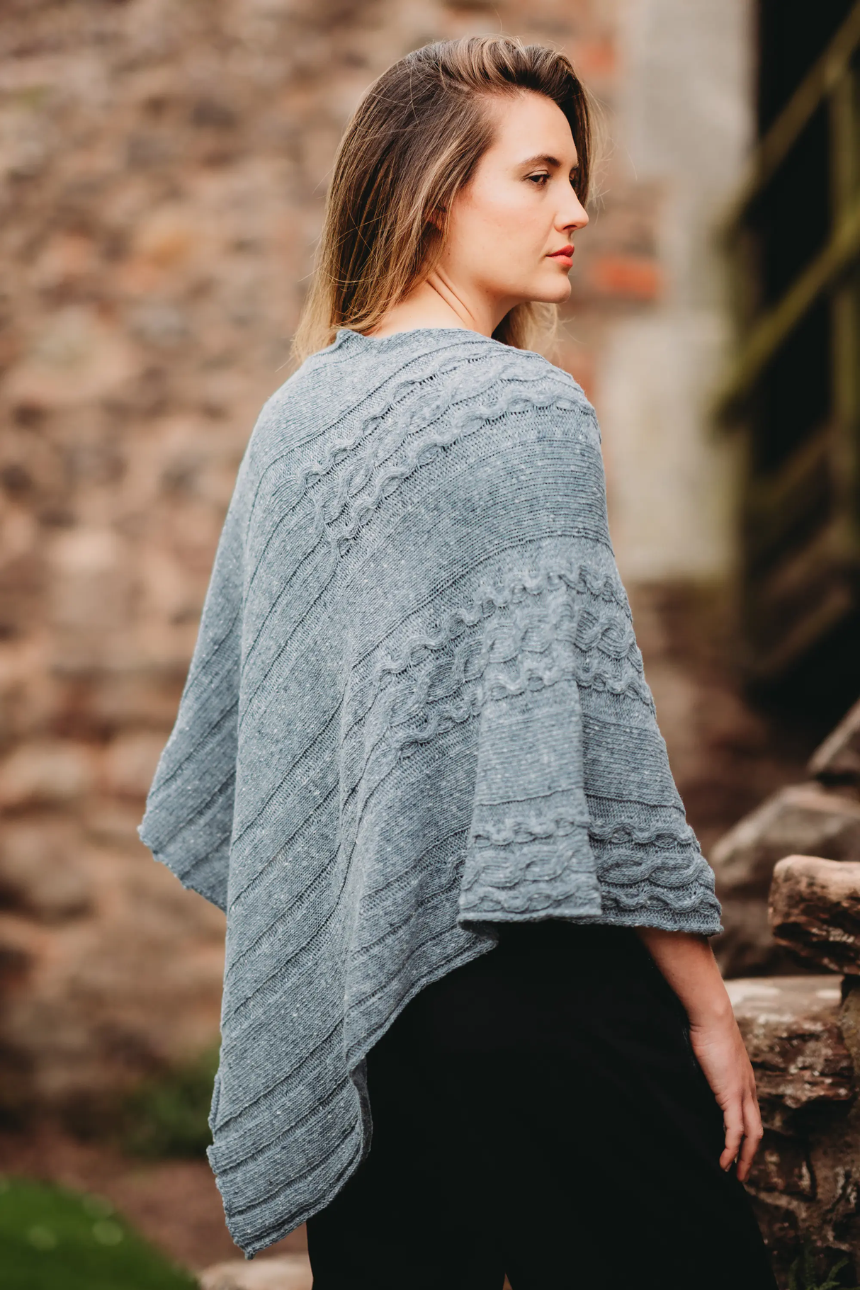 Women's Merino Wool Barra Shawl