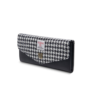 The Large Clasp Wallet