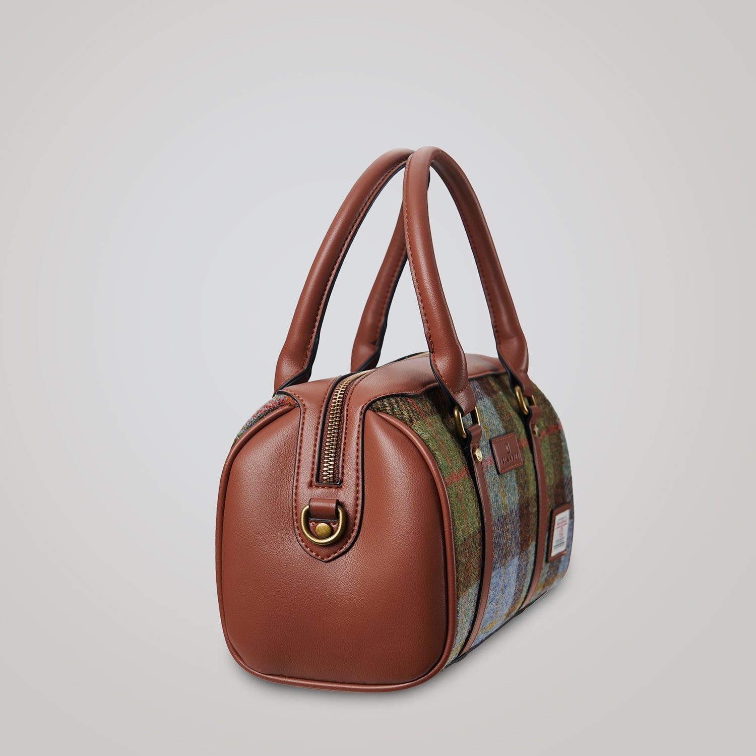 Islander The Medium Duffel| Ships Fast | No Import Duties Due