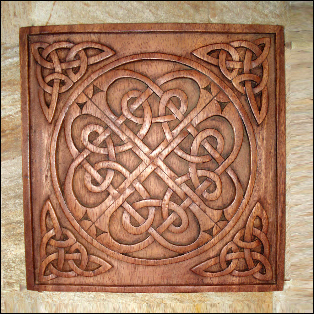 Celtic Knotwork Plaque Wood Carving